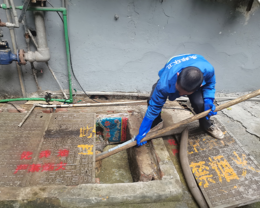 西湖清掏化粪池